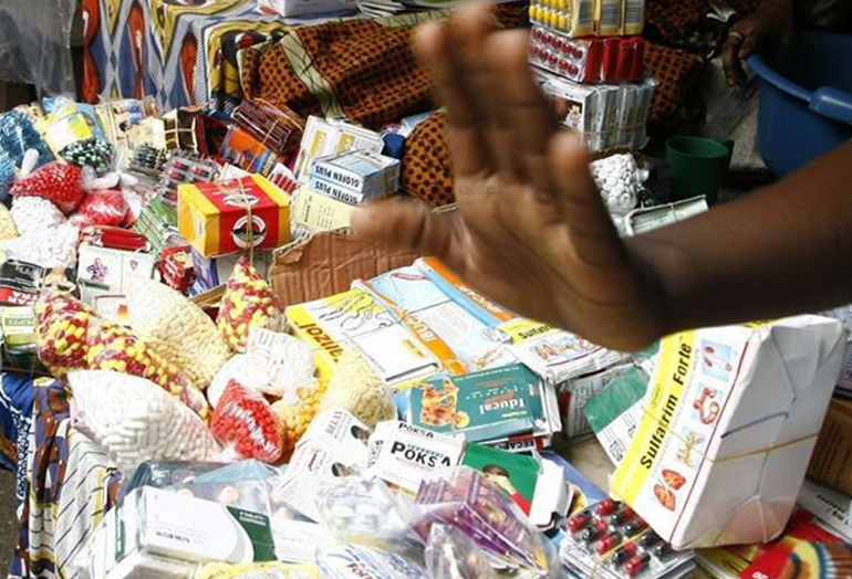 Featured image for “Appui au renforcement du contrôle du marché illicite et des médicaments contrefaits”