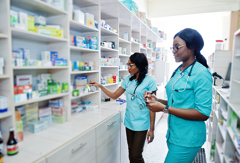 Featured image for “Appui à la DGPL pour renforcer la réglementation pharmaceutique”