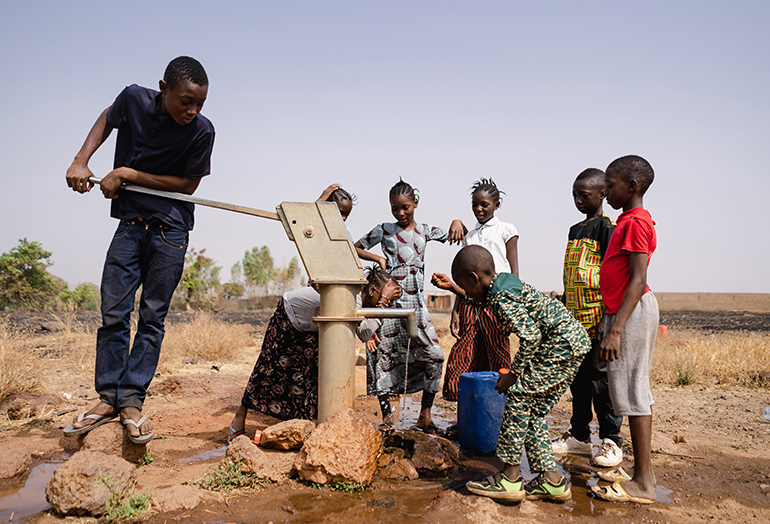 Featured image for “Assistance Technique aux directions de l’hydraulique et de l’assainissement de Mauritanie, projet eau potable et assainissement dans deux Willayas (i.e. régions rurales : les 2 Hodhs) G5 Sahel”