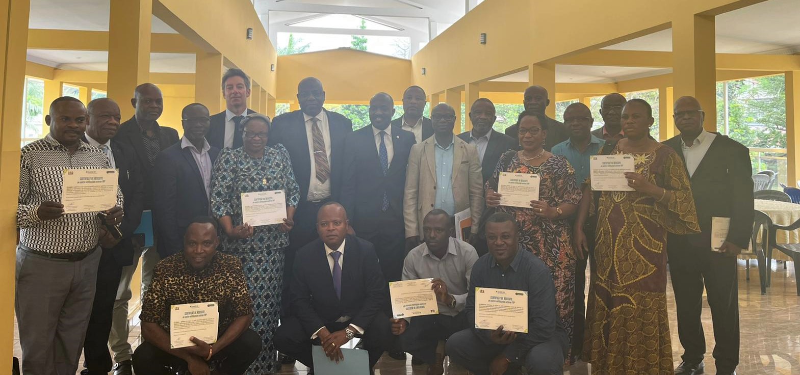 Featured image for “Cérémonie de remise des certificats de réussite aux cadres de l’inspection Général de la Santé et de l’Inspection Provinciale de la santé en RDC”